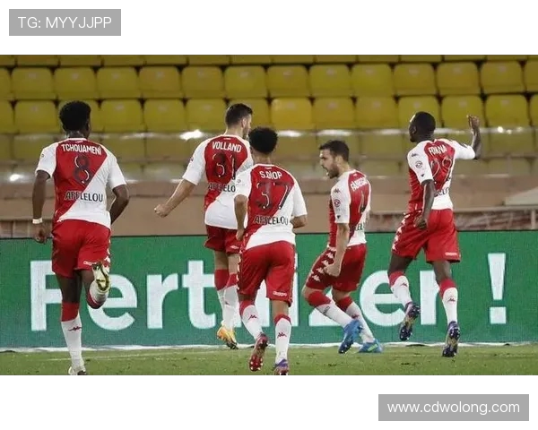 法甲球队防守组织结构详解与技战术部署